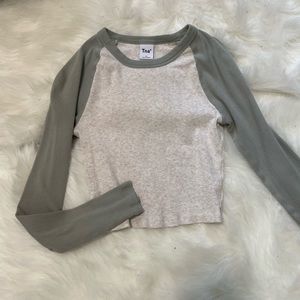 medium tna longsleeve